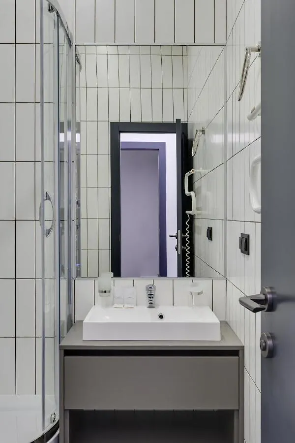 Centrooms Kropivnizkogo Mini-Hotel Kijev Szálloda