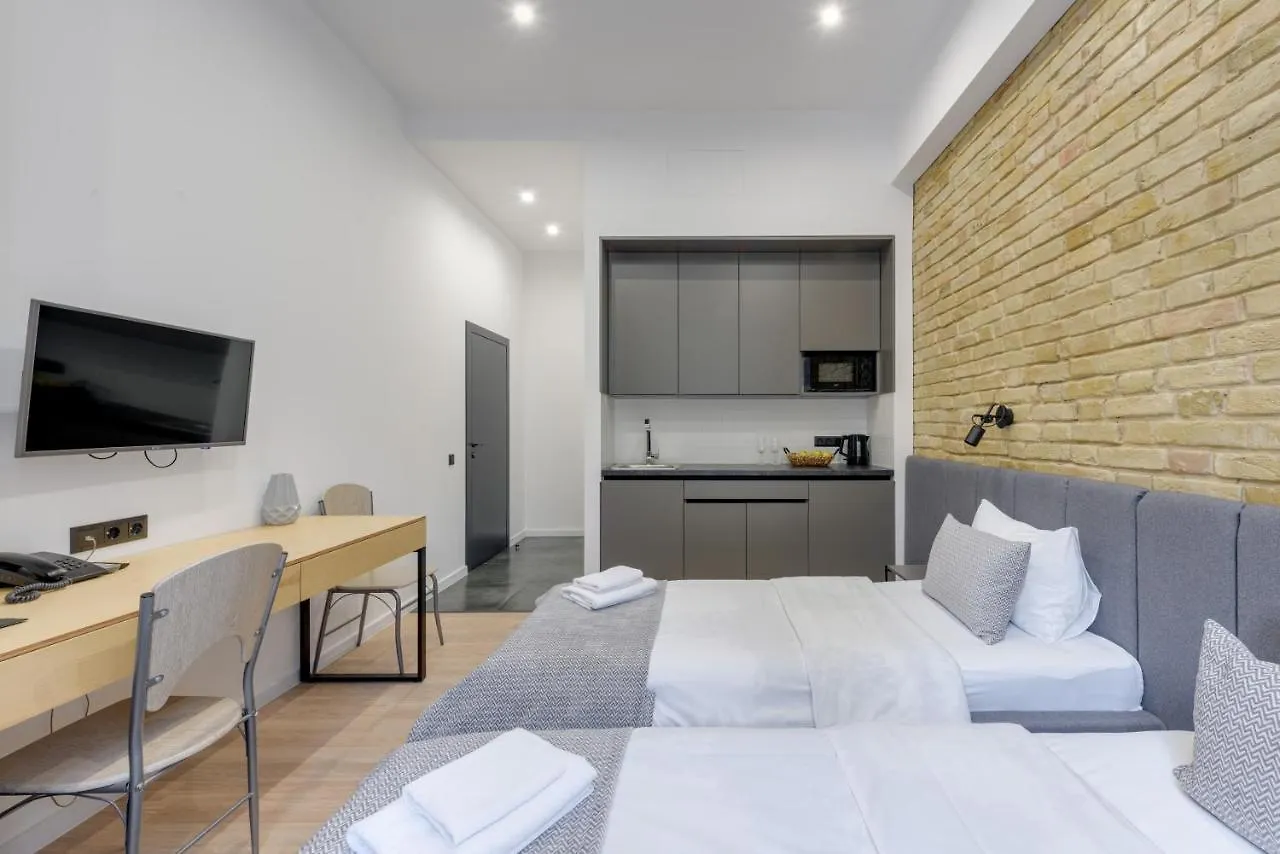 Centrooms Kropivnizkogo Mini-Hotel Kijev Szálloda